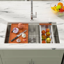 Dcolora DC-U7703 installed as an undermount sink in a countertop