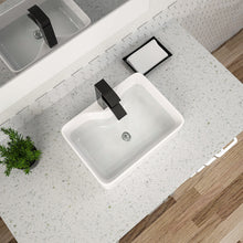 Material and finish detail on Dcolora DC-V8875